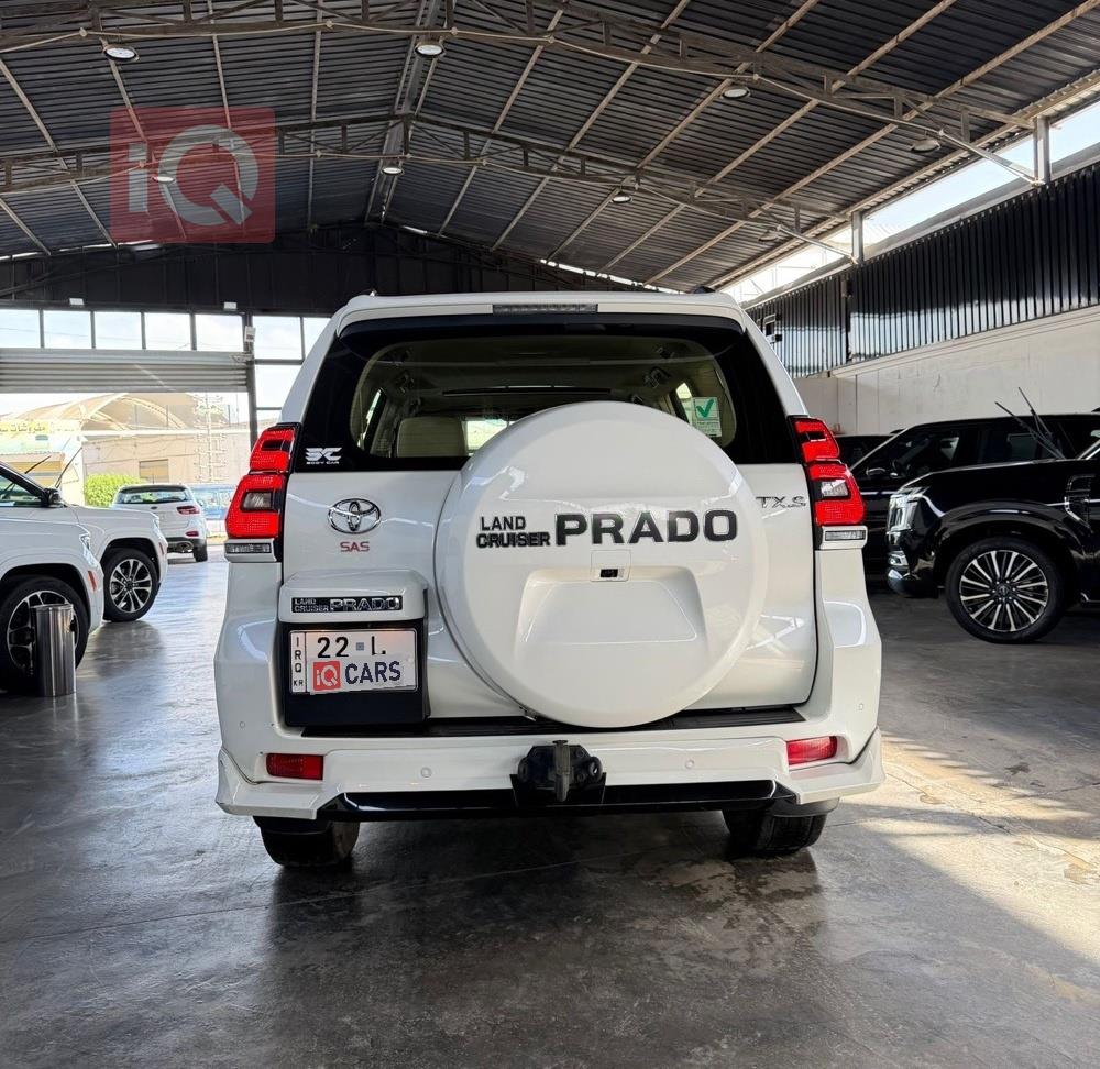 https://cdn.iqcars.io33ce2a26-8ee1-49ed-a4ab-02559ee55cf1_5.jpg